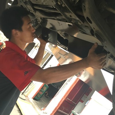 【无锡CS75官方车友会】为爱车大白加装发动机护板与喷涂底盘装甲，全面守护行车安全